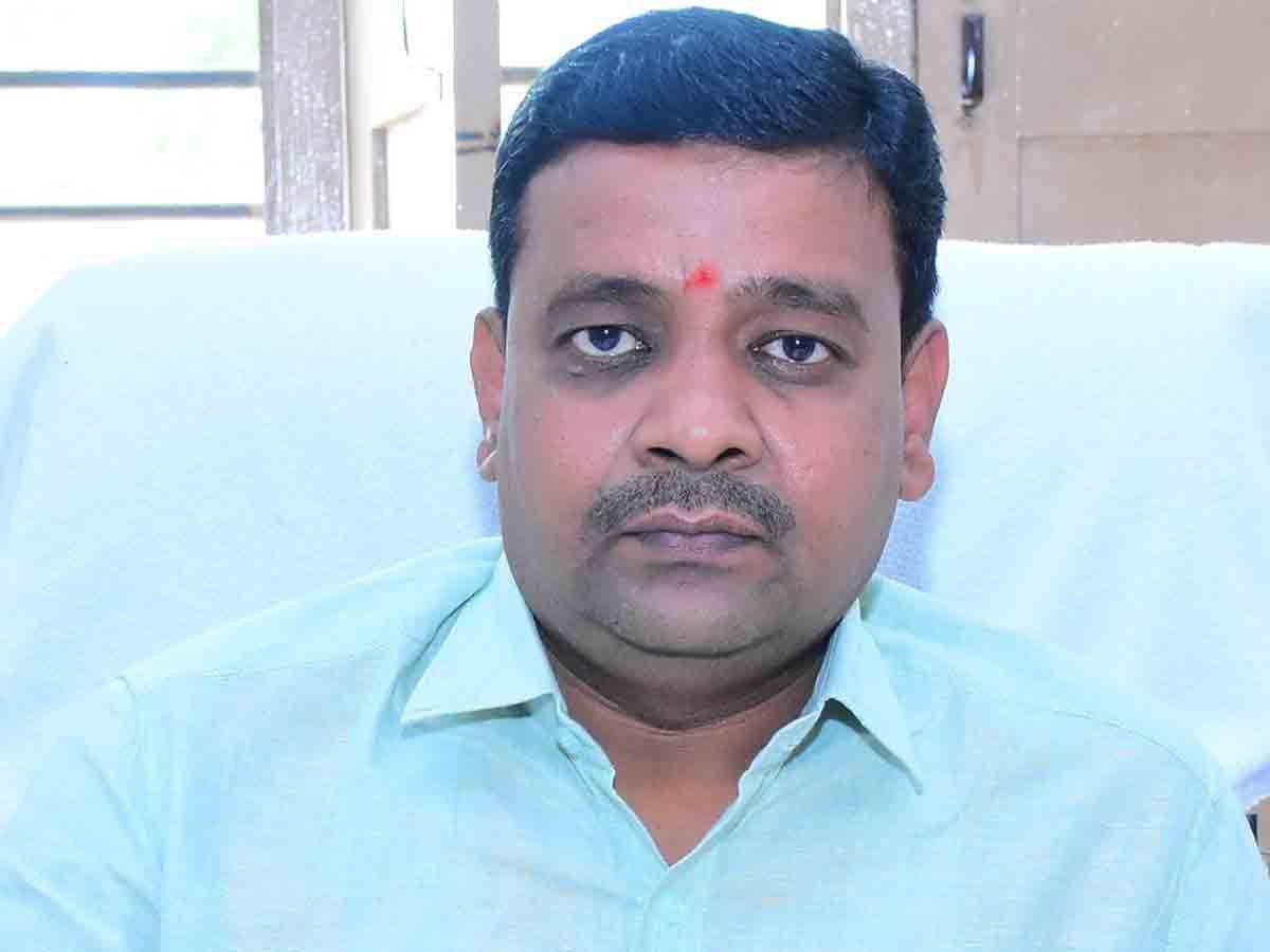 డీపీఓ సాయిబాబాను పంచాయతీరాజ్ కమిషనర్ కార్యాలయానికి సరెండర్ చేస్తూ ఉత్తర్వులు