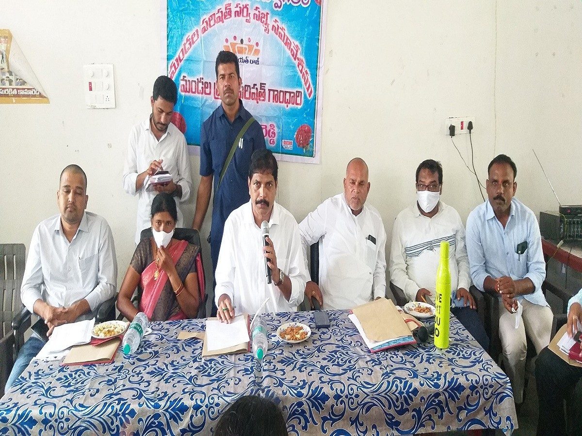 generalbody meeting | అధికారులు అందుబాటులో ఉండాలి : ఎమ్మెల్యే సురేందర్‌