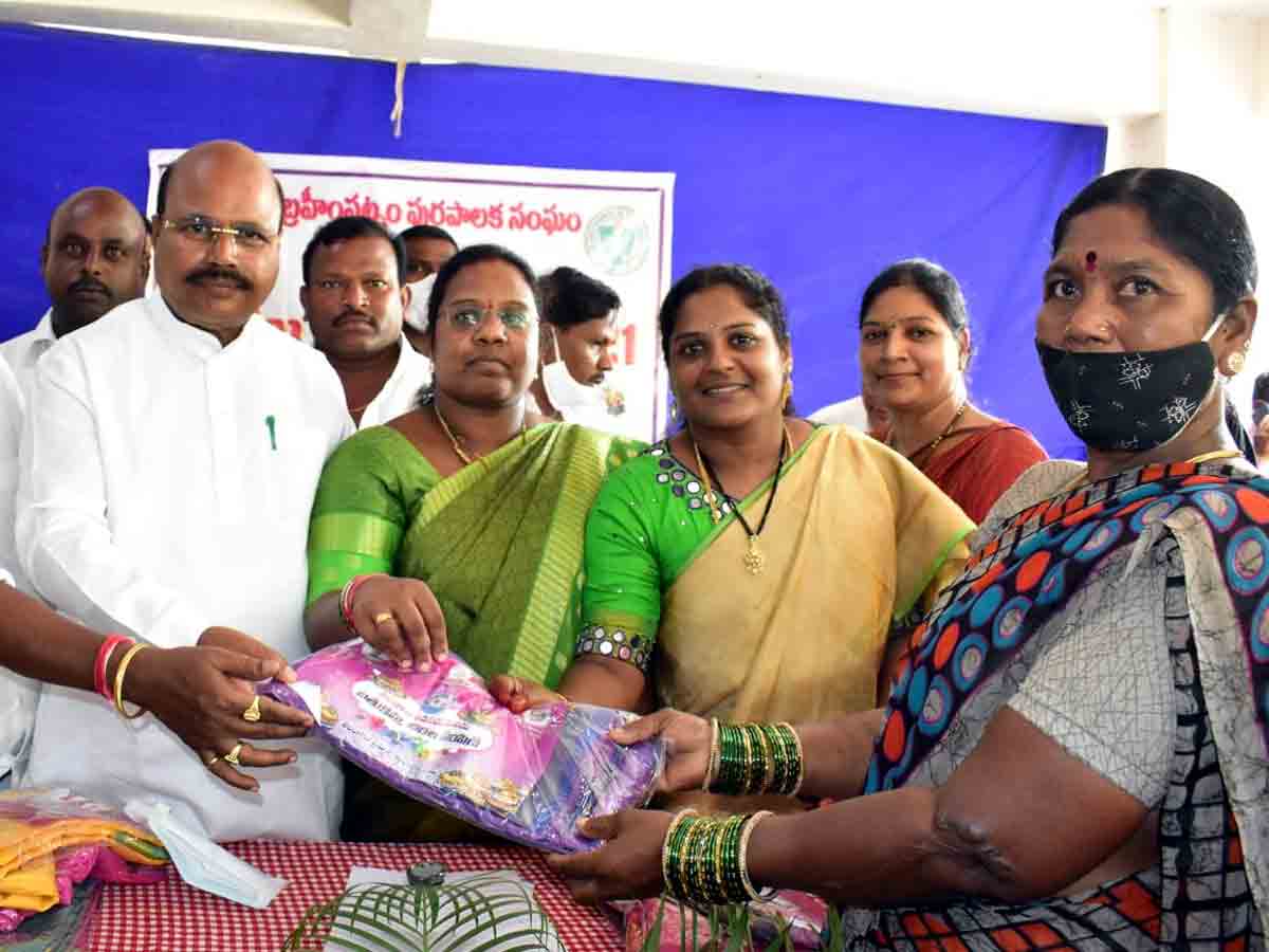 Ibrahimpatnam : ఆడపడుచులకు అండగా టీఆర్‌ఎస్ ప్రభుత్వం.. ఎమ్మెల్యే మంచిరెడ్డి కిషన్‌రెడ్డి