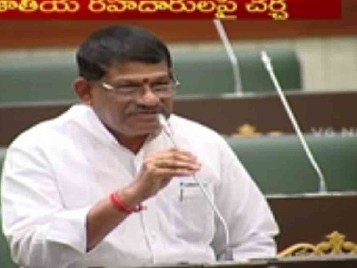 కుభీర్‌ పీహెచ్‌సీని సీహెచ్‌సీగా మార్చండి