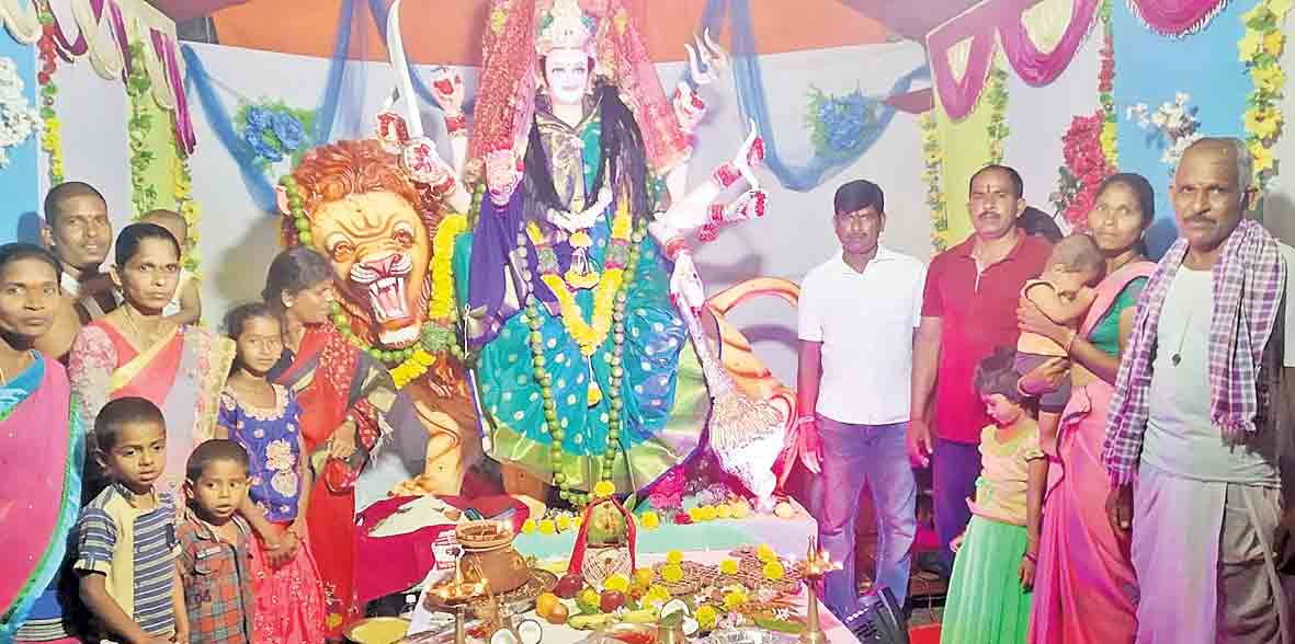 బాలాత్రిపుర సుందరీదేవిగా దుర్గమ్మ