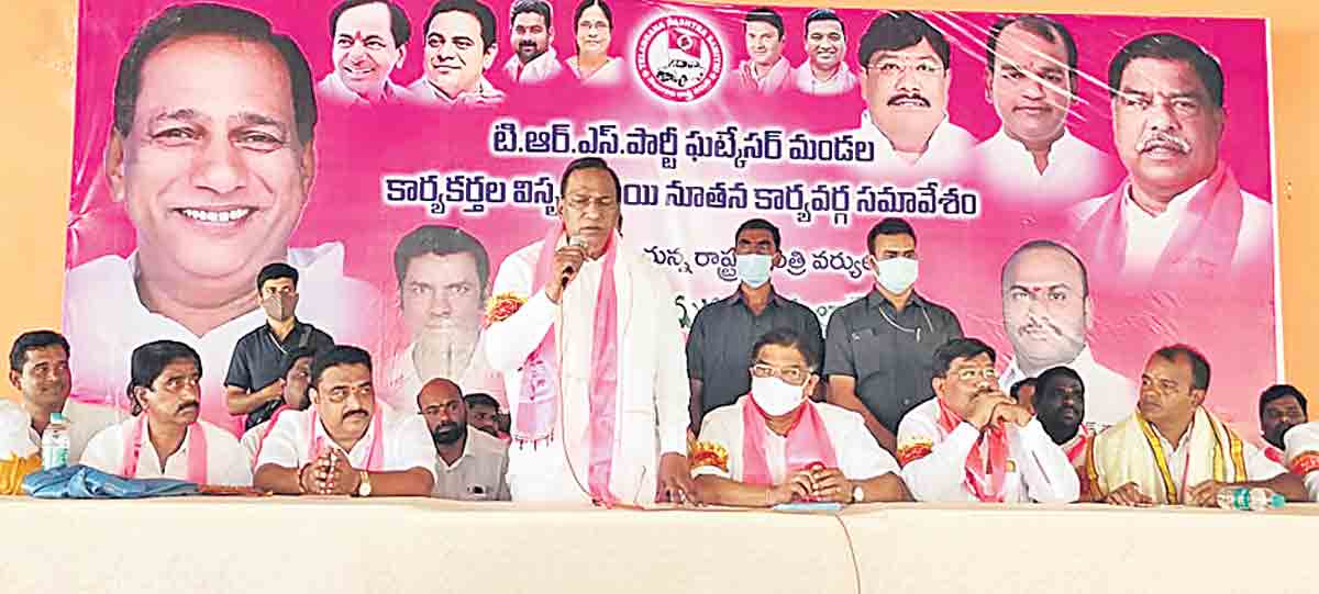 ప్రతి పక్షాలను ప్రజలు నమ్మరు..