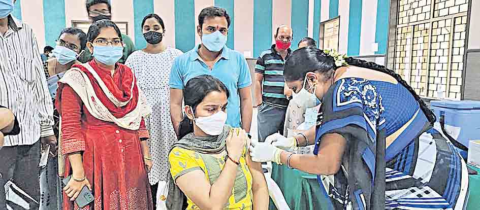 వ్యాక్సినేషన్‌ ముమ్మరం