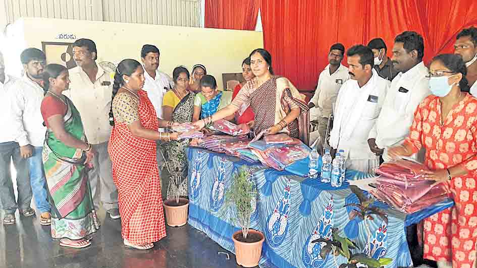 రాష్ట్రంలో పండుగులకు ప్రాధాన్యత