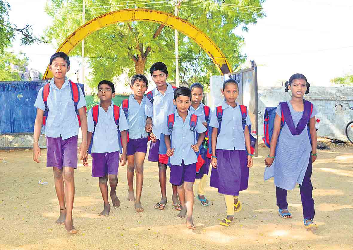 నేటినుంచి దసరా సెలవులు