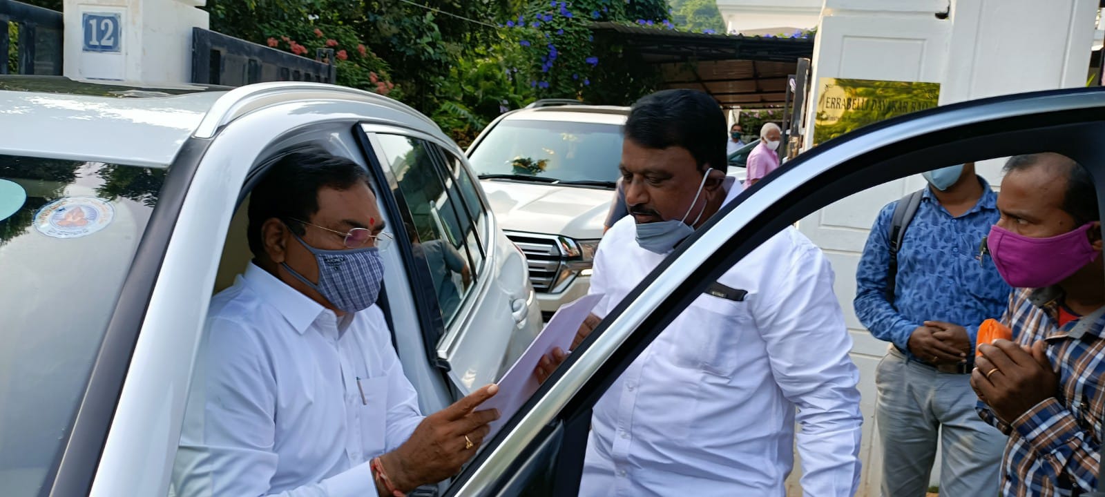 Alampur: బ్రిడ్జి నిర్మాణాలు చేపట్టండి: ఎమ్మెల్యే అబ్రహం