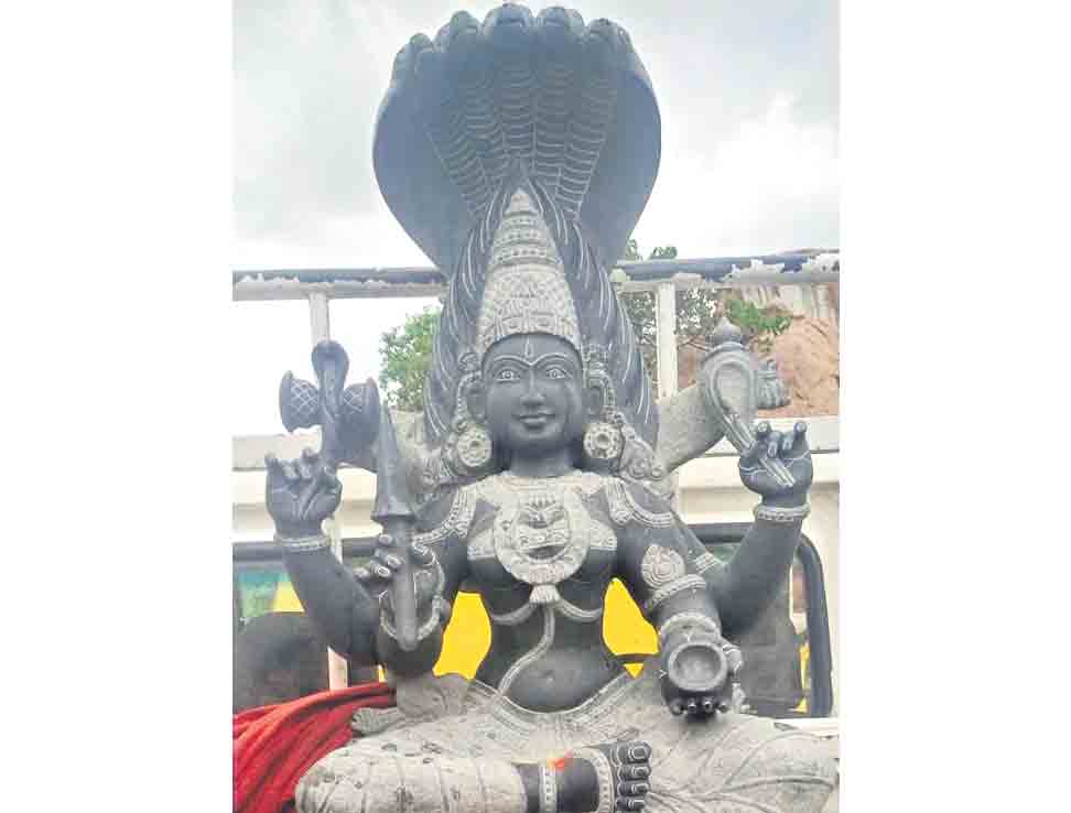 మల్లన్న క్షేత్రానికి ఎల్లమ్మ విగ్రహం