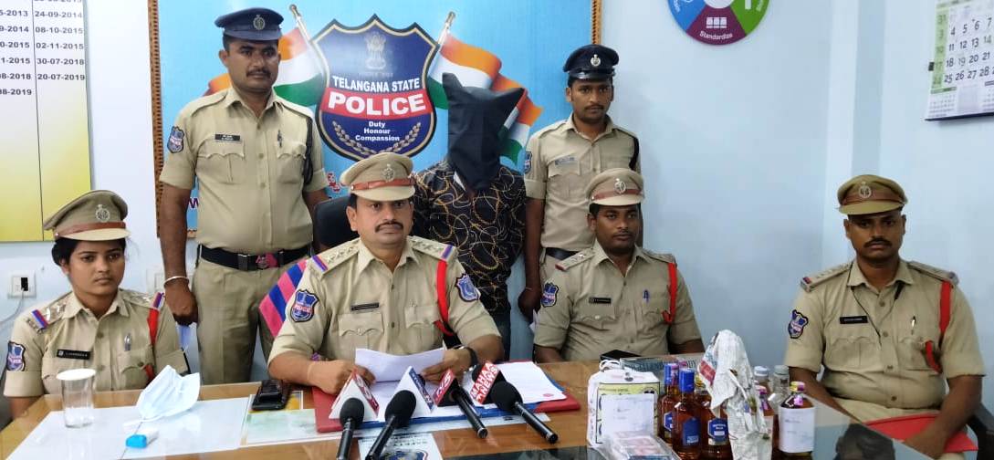 Crime : హత్య మిస్టరీని ఛేదించిన పోలీసులు..