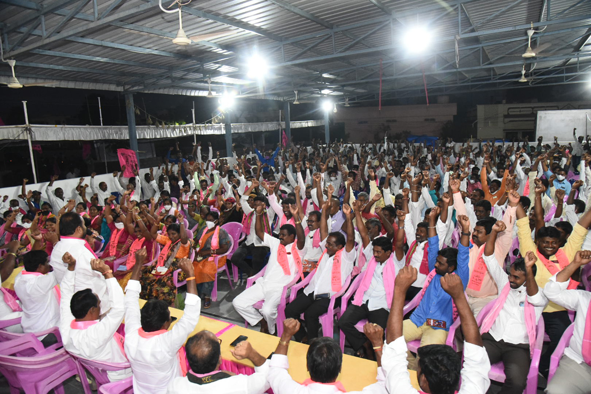 నల్లగొండ గడ్డనపైనే తొలి ప్లీనరీ