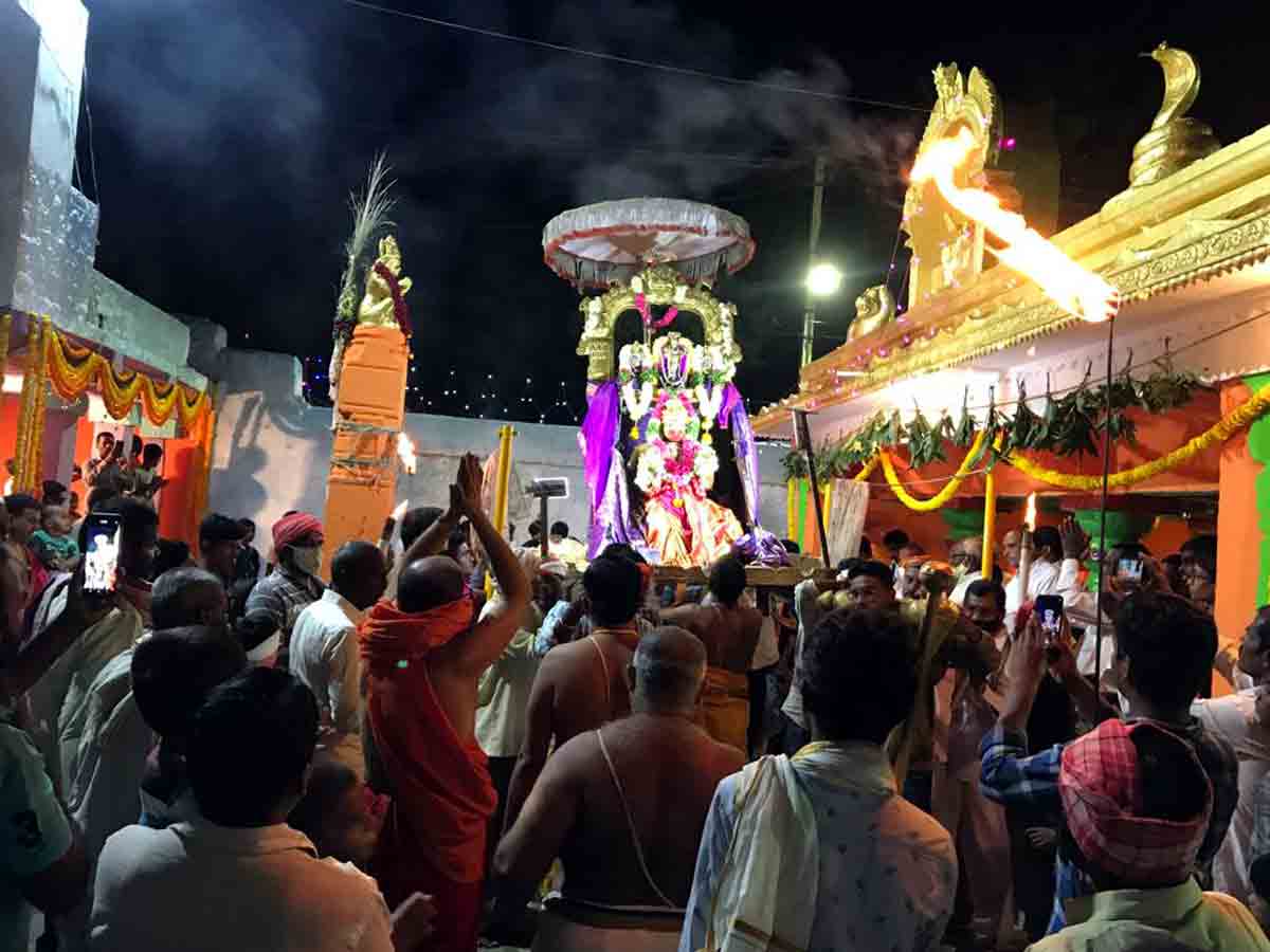 Vikarabad : హనుమంత వాహనంపై ఊరేగిన పద్మనాభస్వామి