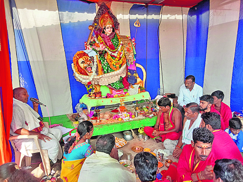 వైభవంగా దేవీ శరన్నవరాత్రులు