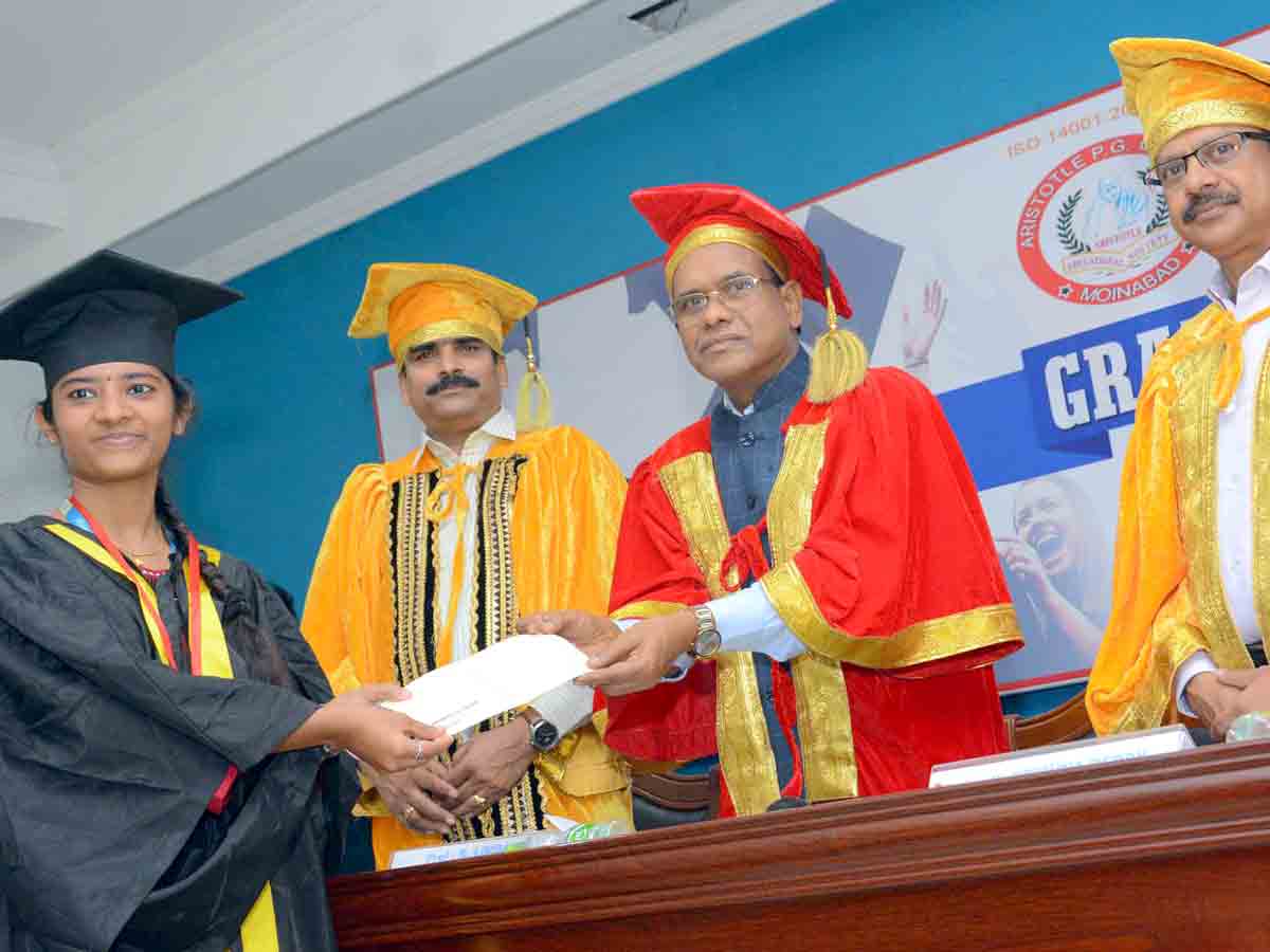 Rangareddy : విద్యార్థులు ఉన్నత లక్ష్యాలను చేరుకోవాలి.. రాష్ట్ర ఉన్నత విద్యామండలి చైర్మన్‌ లింబాద్రి