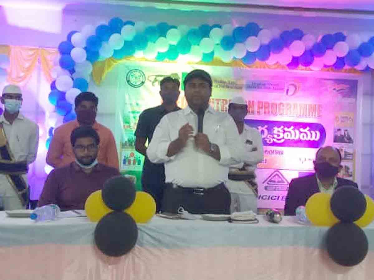 జిల్లా అభివృద్ధిలో బ్యాంకర్లు భాగస్వాములు కావాలి.. కలెక్టర్‌ రాల్‌ రాజ్‌