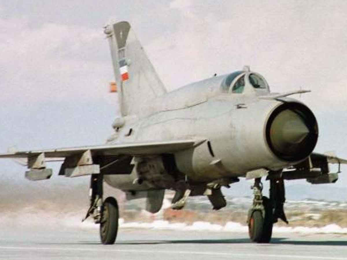 Devarakonda: ప్రభుత్వ పథకాలకు ఆకర్షితులై టీఆర్‌ఎస్‌లో చేరికలు.. ఎమ్మెల్యే రవీంద్రకుమార్