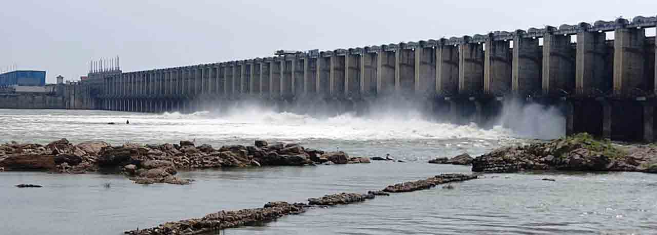 జూరాలకు ఉధృతంగా వరద