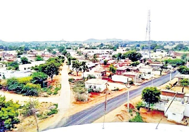 ఉద్యోగం.. ఆ ఊరి లక్షణం