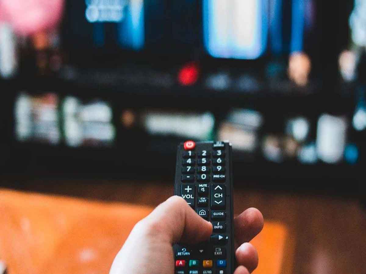 Watching TV : డిసెంబర్‌ నుంచి టీవీ వీక్షణం.. చాలా కాస్ట్‌లీ గురూ!