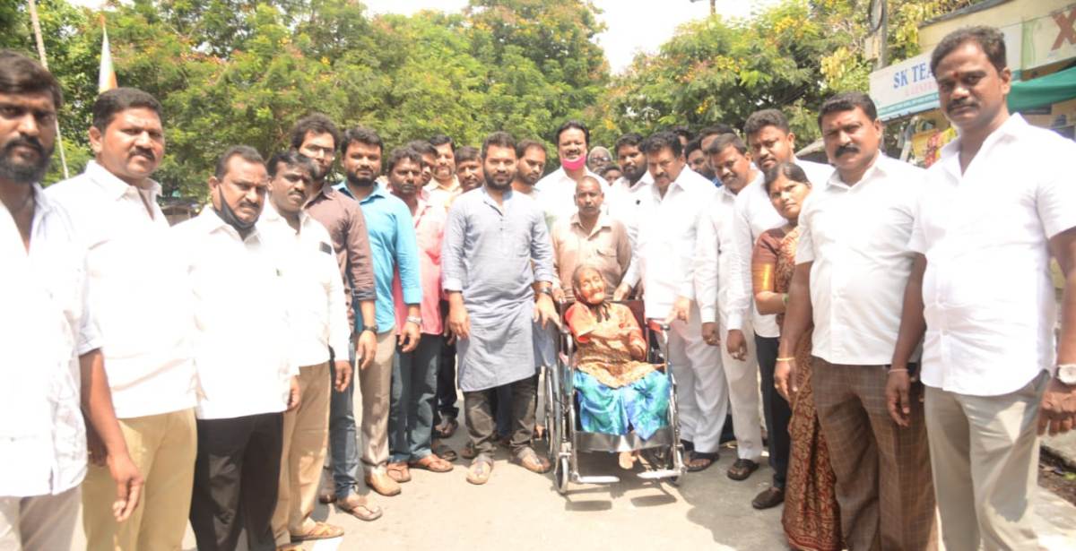 Hyderabad |వికలాంగులను ఆదుకోవడానికి ప్రతి ఒక్కరూ ముందుకు రావాలి : ఎమ్మెల్యే ముఠా గోపాల్‌