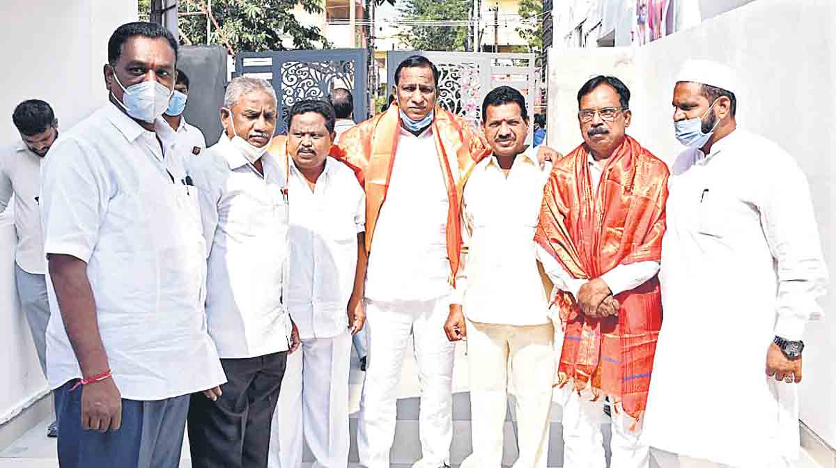 కంటోన్మెంట్‌ విలీనానికి కృషి