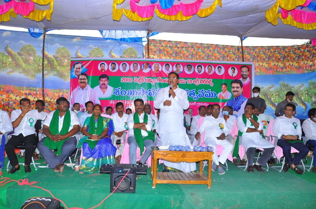 సహకార సంఘాల ద్వారానే రైతుల అభివృద్ధి: మంత్రి నిరంజన్‌రెడ్డి