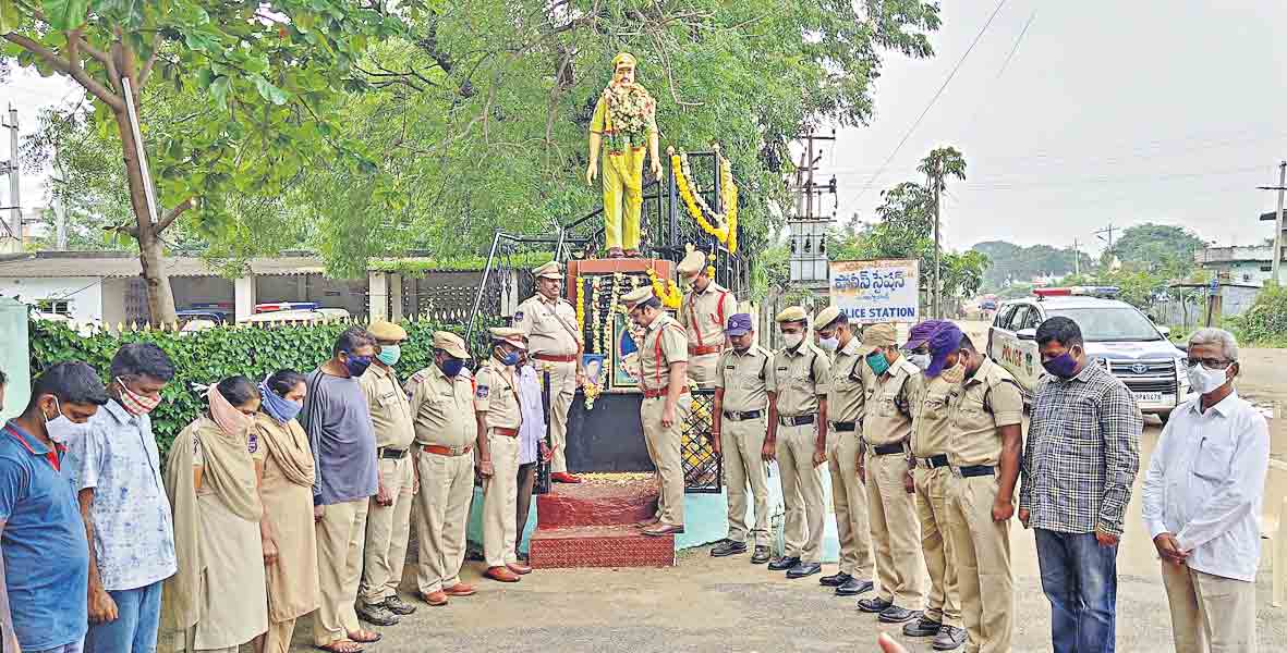 ప్రజల గుండెల్లో నిలిచిన జాన్‌ విల్సన్‌