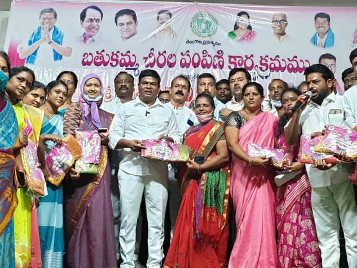 ‘బతుకమ్మ’కుపూర్వ వైభవాన్ని తీసుకొచ్చిన ఘనత తెలంగాణ ప్రభుత్వానిదే