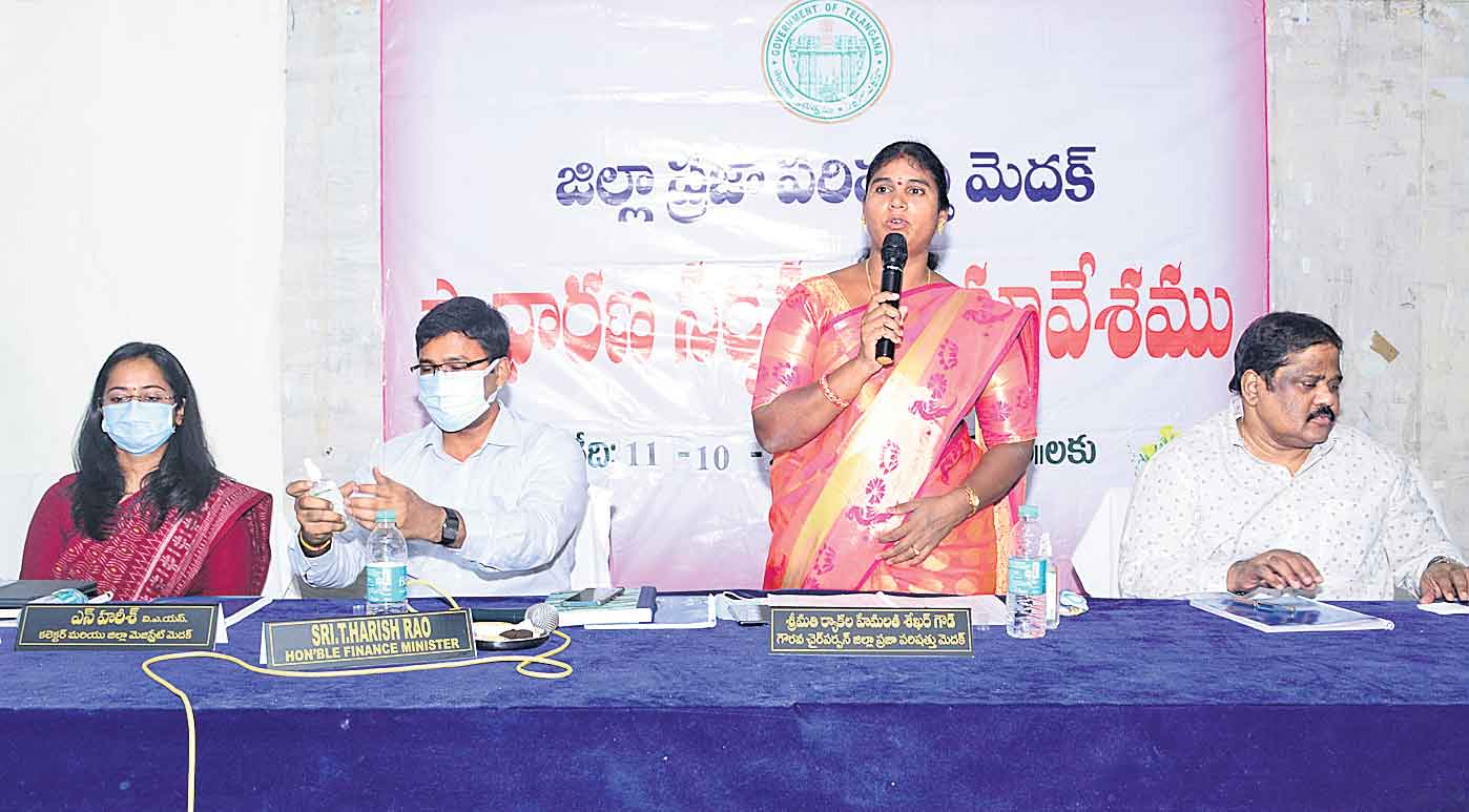 ఆరోగ్య కేంద్రాలను ఏర్పాటు చేయాలి