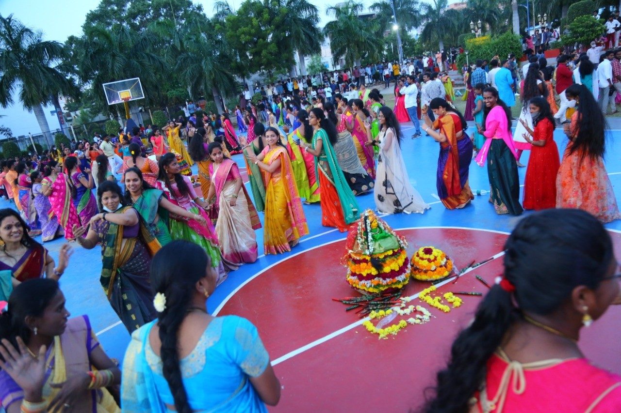 Bathukamma | టీకేఆర్‌ కళాశాలలో బతుకమ్మ సంబురాలు