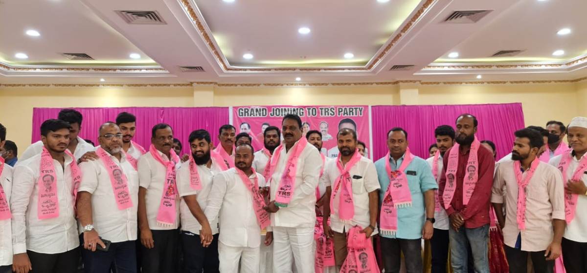 Trs joining | యువత చూపు టీఆర్‌ఎస్ వైపు :  ఎమ్మెల్యే టి. ప్రకాశ్‌ గౌడ్‌