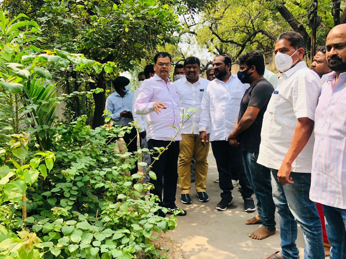 Hyderabad | నాటిన‌ మొక్క‌ల‌ను సంర‌క్షించాలి : ఎమ్మెల్యే కాలేరు వెంక‌టేశ్‌