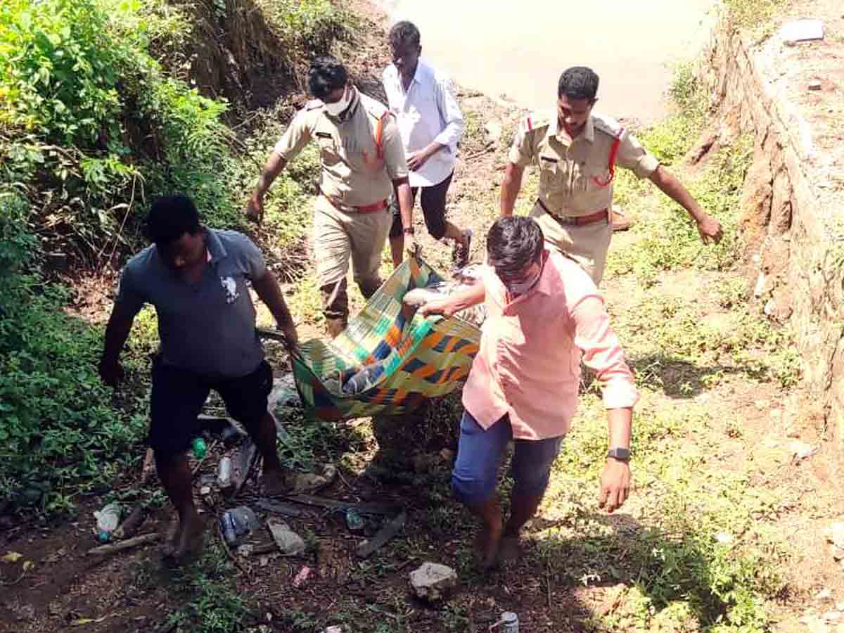 Crime : భార్యతో గొడవ పడి.. అనుమానాస్పదంగా వాగులో శవమై..