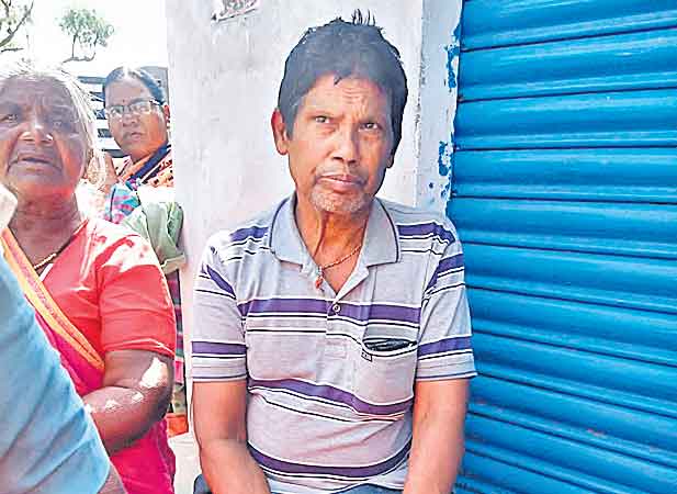 తప్పిపోయిన వ్యక్తి 30 ఏండ్లకు ఇంటికి..