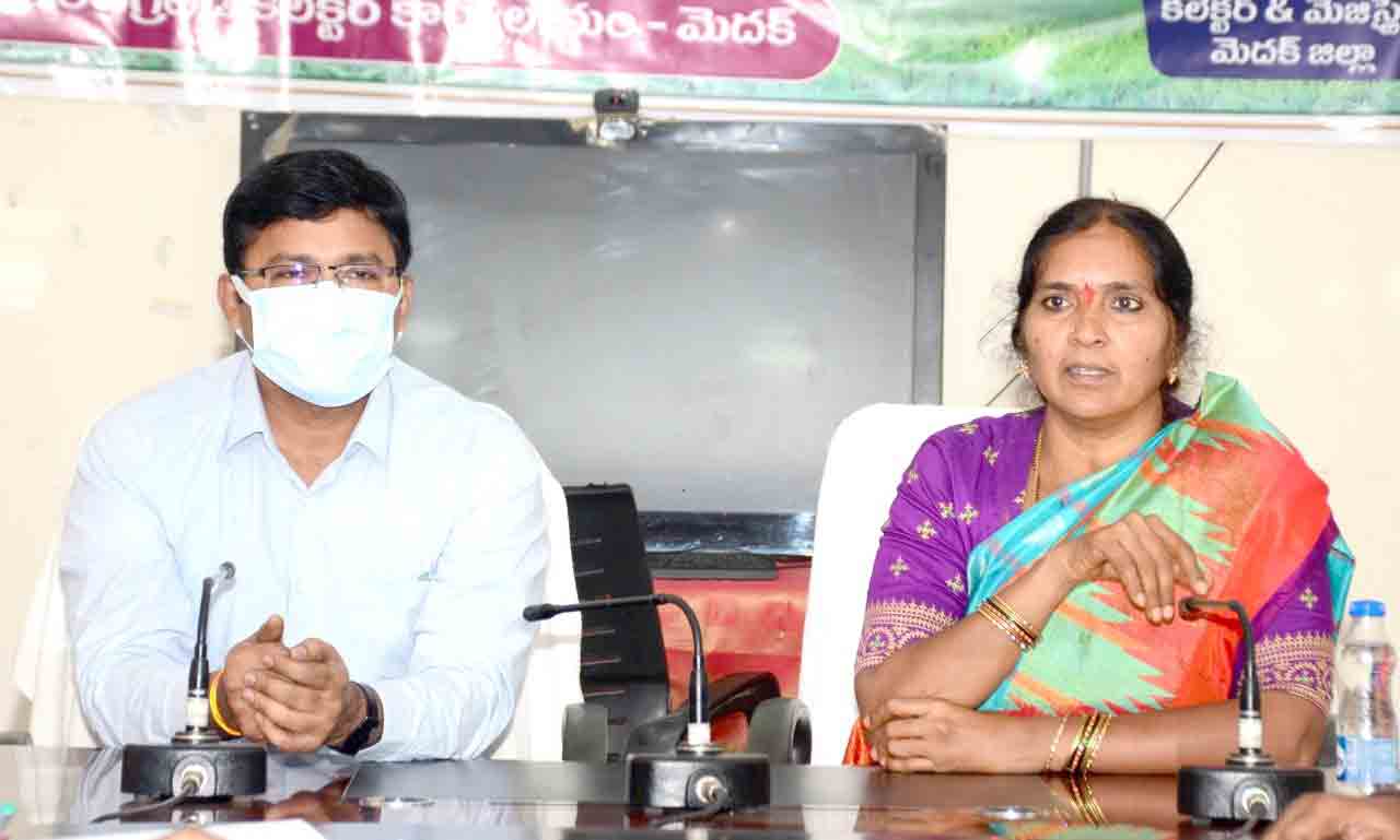 రైతుల సంక్షేమమే సీఎం కేసీఆర్‌ లక్ష్యం..    ఎమ్మెల్యే పద్మాదేవేందర్‌రెడ్డి