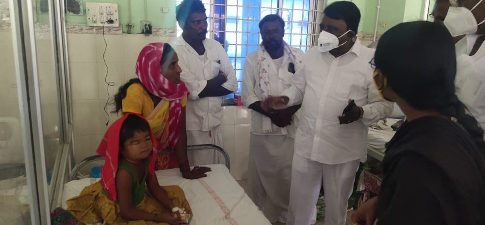 ఆధైర్యపడకండి ప్రభుత్వం అండగా ఉంటుంది: ఎమ్మెల్యే అబ్రహం