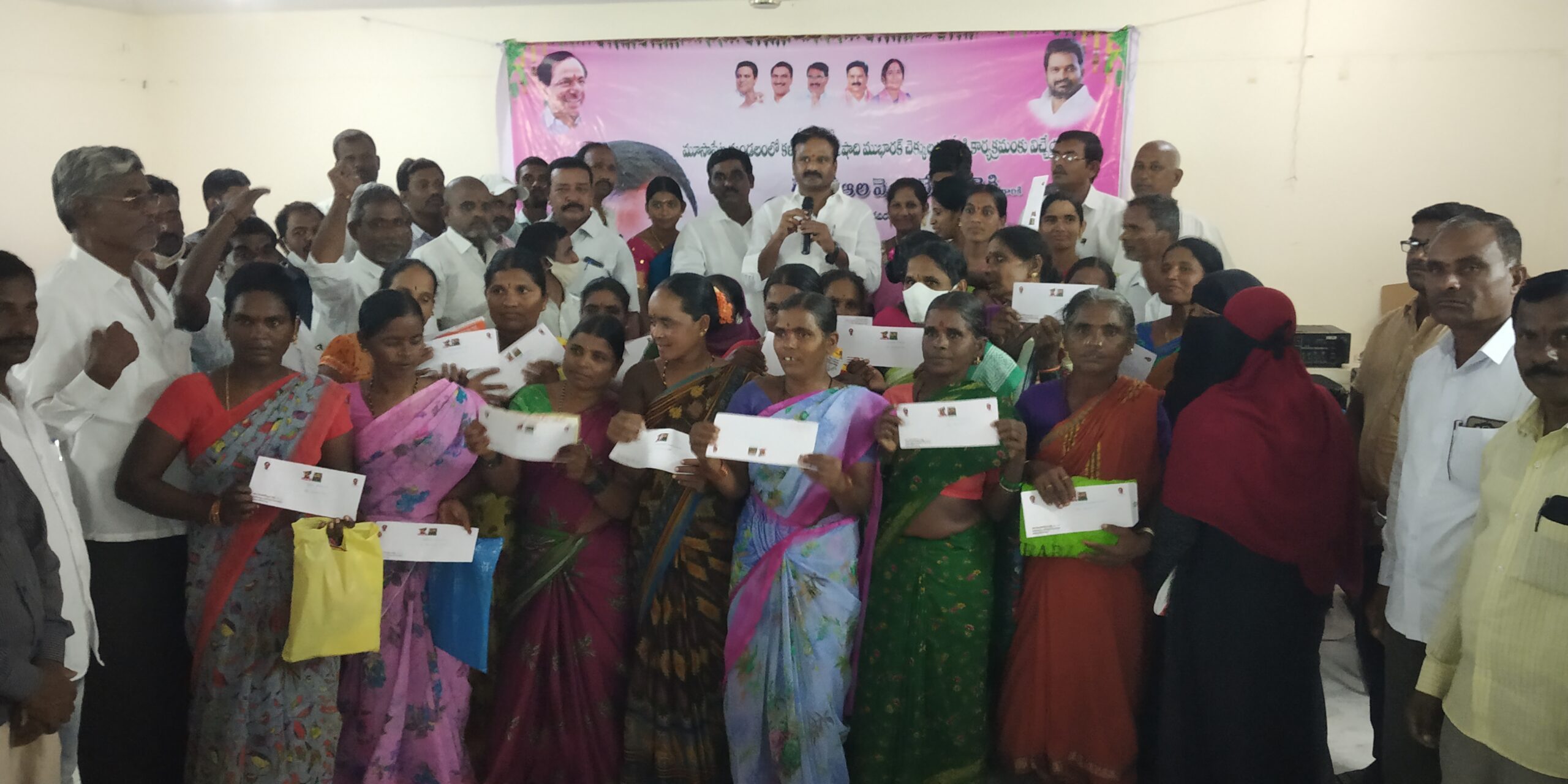 Devarakadira: ప్రతి ఒక్కరి గుండె నిండా కారు.. కేసీఆరే ఉండాలి: ఎమ్మెల్యే వెంకటేశ్వర్‌రెడ్డి