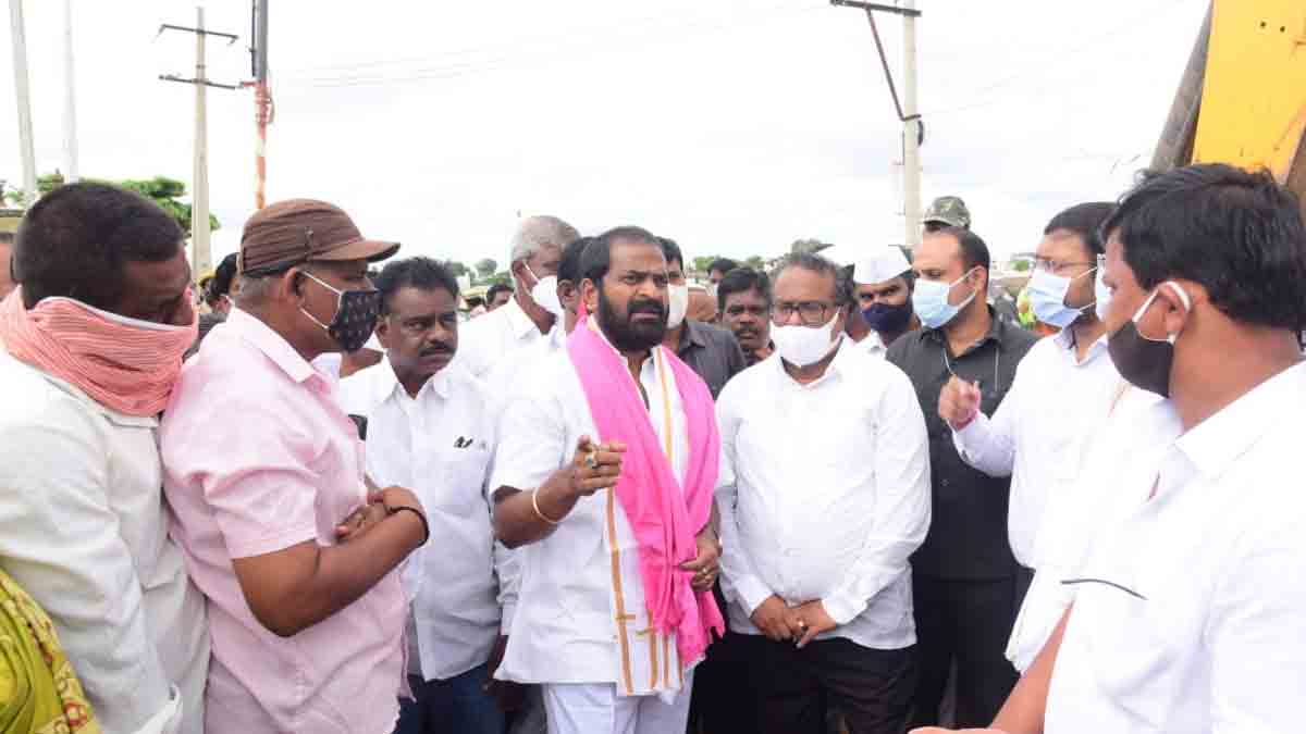 జిల్లా అభివృద్ధికి కృషి చేస్తాం