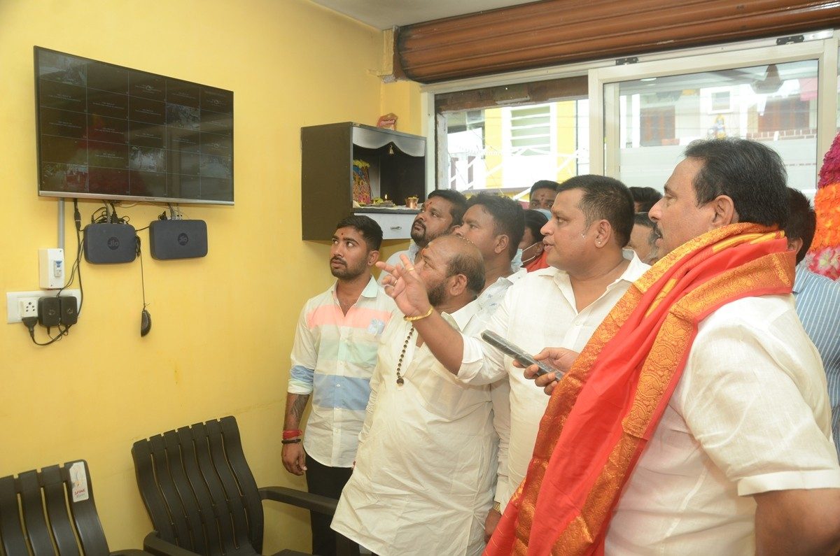 Cc camera | సీసీ కెమెరాలను ప్రారంభించిన ఎమ్మెల్యే దానం నాగేందర్‌