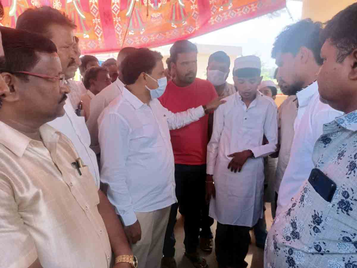 Crime : హైదరాబాద్‌ చేరాల్సిన డీసీఎం అంతలోనే ప్రమాదం..