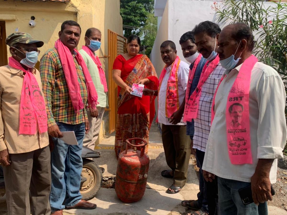 Huzurabad | సబ్బండ వర్గాల ఆశాజ్యోతి కేసీఆర్‌ : ఎస్సీ కార్పొరేషన్‌ చైర్మన్‌ బండ శ్రీనివాస్