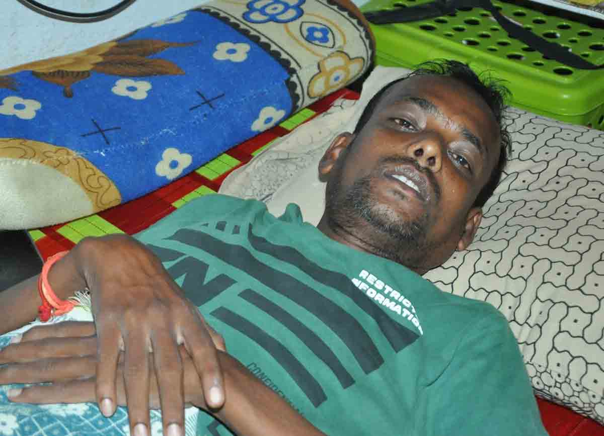 ఆదుకోండి ప్లీజ్‌!