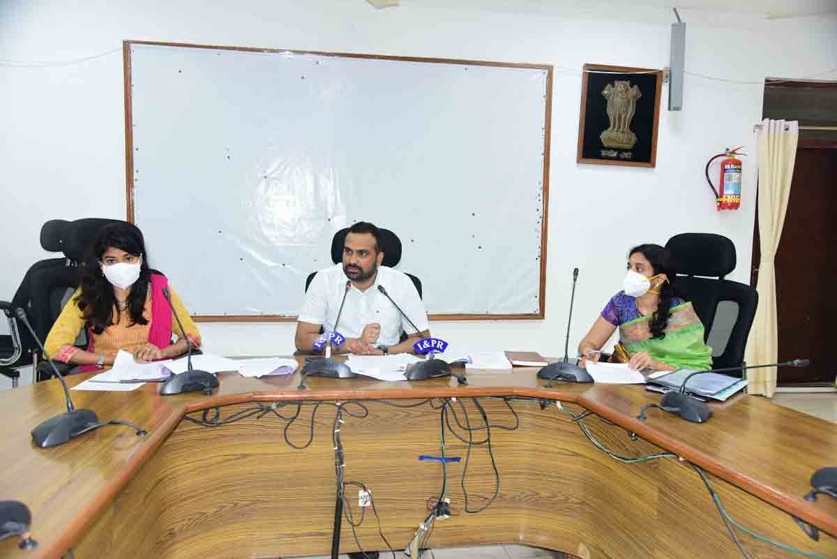 ఖర్చు వివరాలు సమర్పించాలి