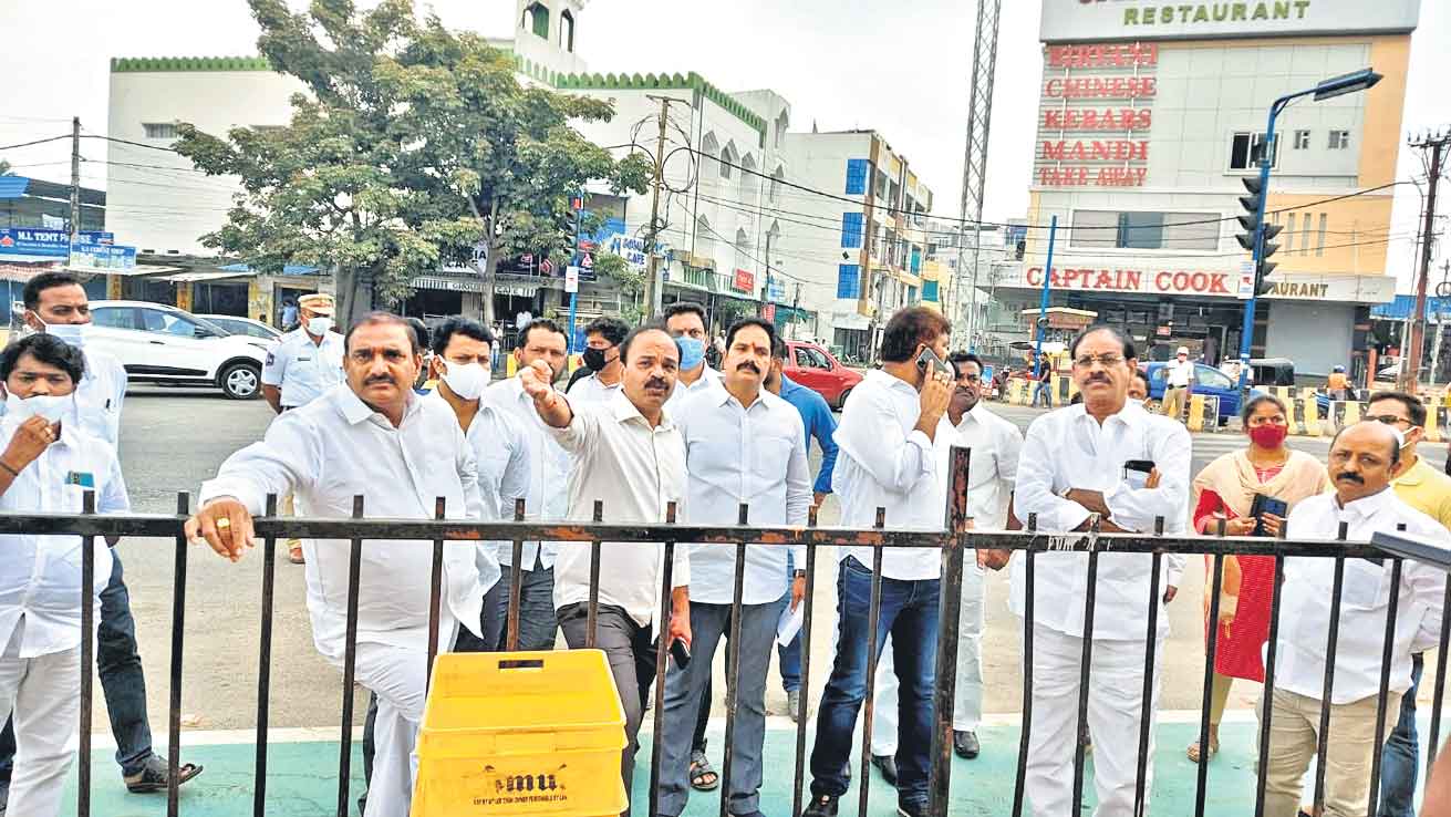 టీఆర్‌ఎస్‌ ప్లీనరీ ఏర్పాట్లపై సమీక్ష