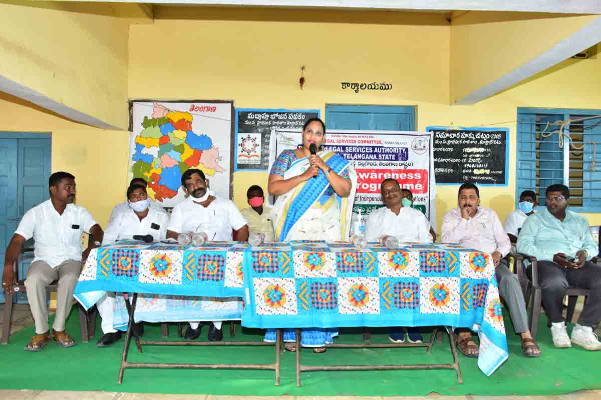 చట్ట్టాలపై అవగాహన కలిగి ఉండాలి