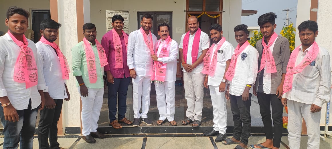 Devarakonda: కేసీఆర్‌తోనే తెలంగాణ సమగ్రాభివృద్ధి: ఎమ్మెల్యే రవీంద్రకుమార్