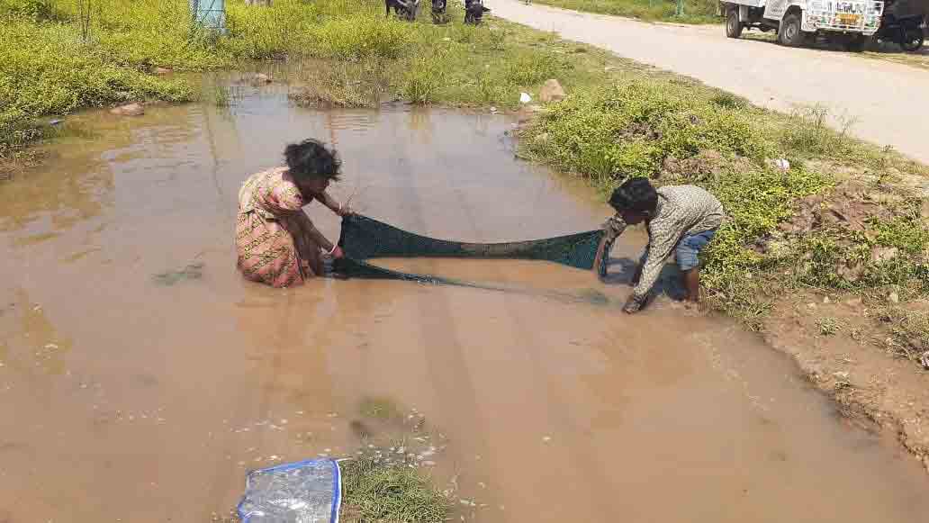 15 ఏండ్లుగా టీచర్‌ డుమ్మా