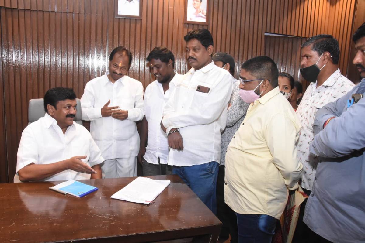 Hyderabad | కట్టెలమండి వాసుల సమస్యలను పరిష్కరిస్తాం :  మంత్రి తలసాని శ్రీనివాస్ యాదవ్‌