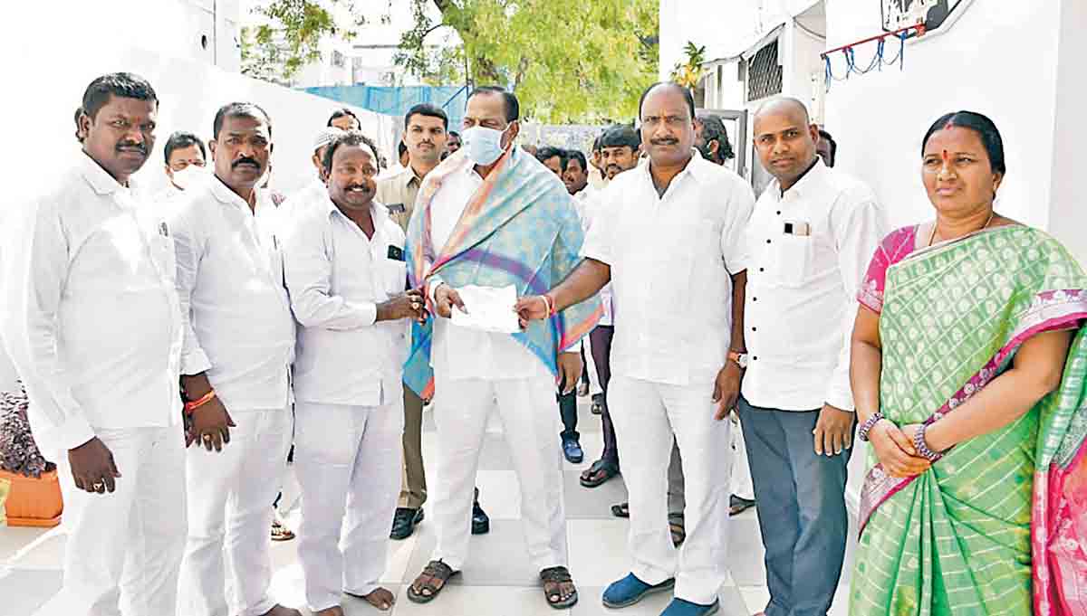 ఆదుకుంటున్న‘సీఎం సహాయనిధి’