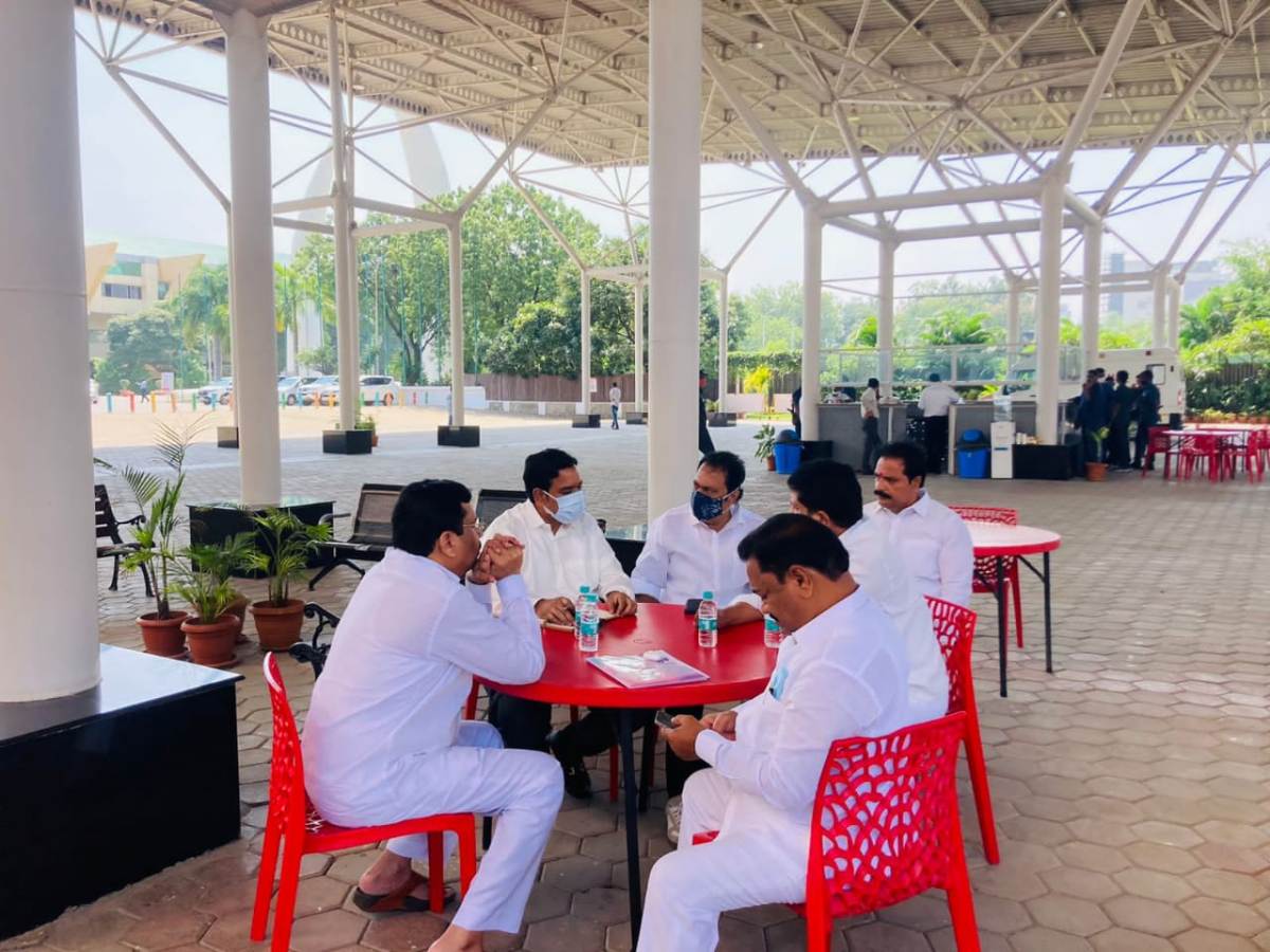 Trs plenary | ప్లీనరీ ఏర్పాట్లను పరిశీలించిన కమిటీ సభ్యులు