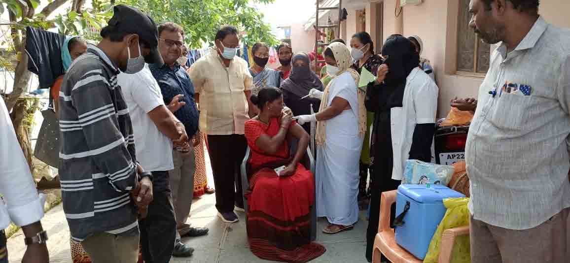 వ్యాక్సినేషన్‌ ముమ్మరం