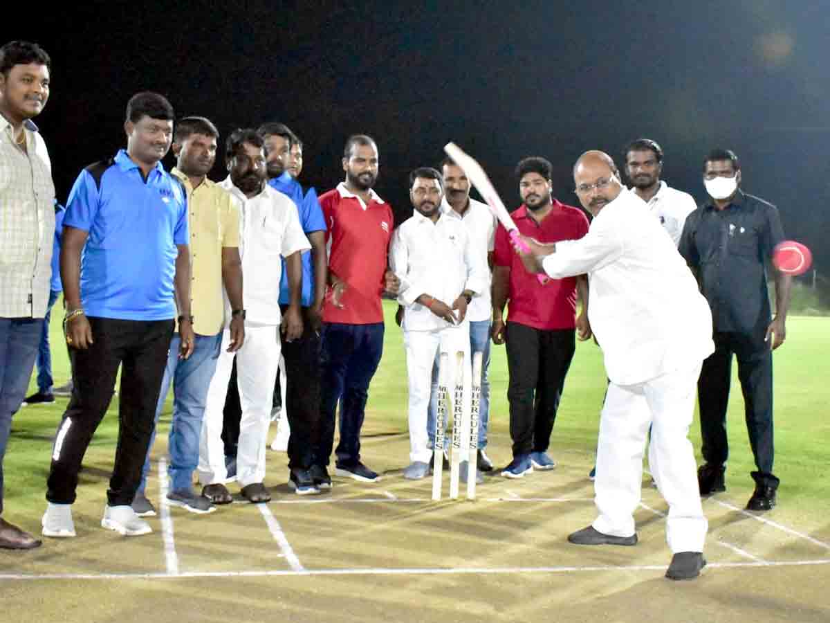 Rangareddy : యువత అన్ని రంగాల్లో రాణించాలి.. ఎమ్మెల్యే మంచిరెడ్డి కిషన్‌రెడ్డి